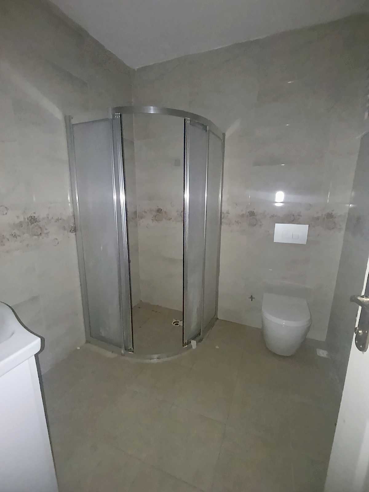 CUMHURİYET MAH. HACIOSMAN METRO YAKIN 3+1 130 M2 40.000.-TL​